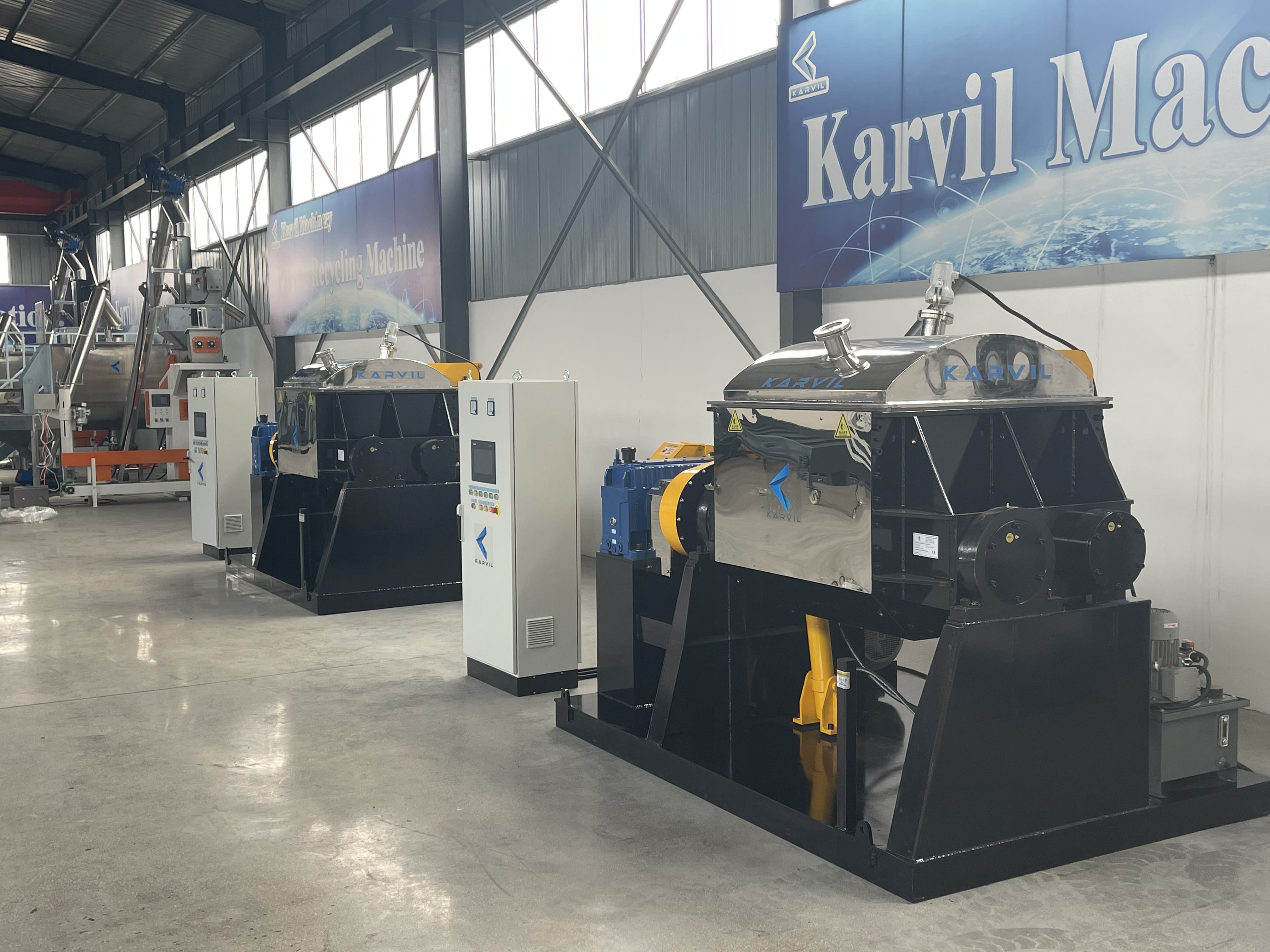 Zwei Sätze 500-Liter-Sigma-Mischer: Versandfertig